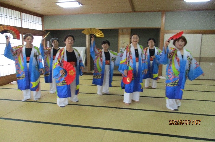 傘踊り