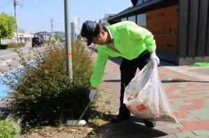 企業市民の清掃活動の様子3