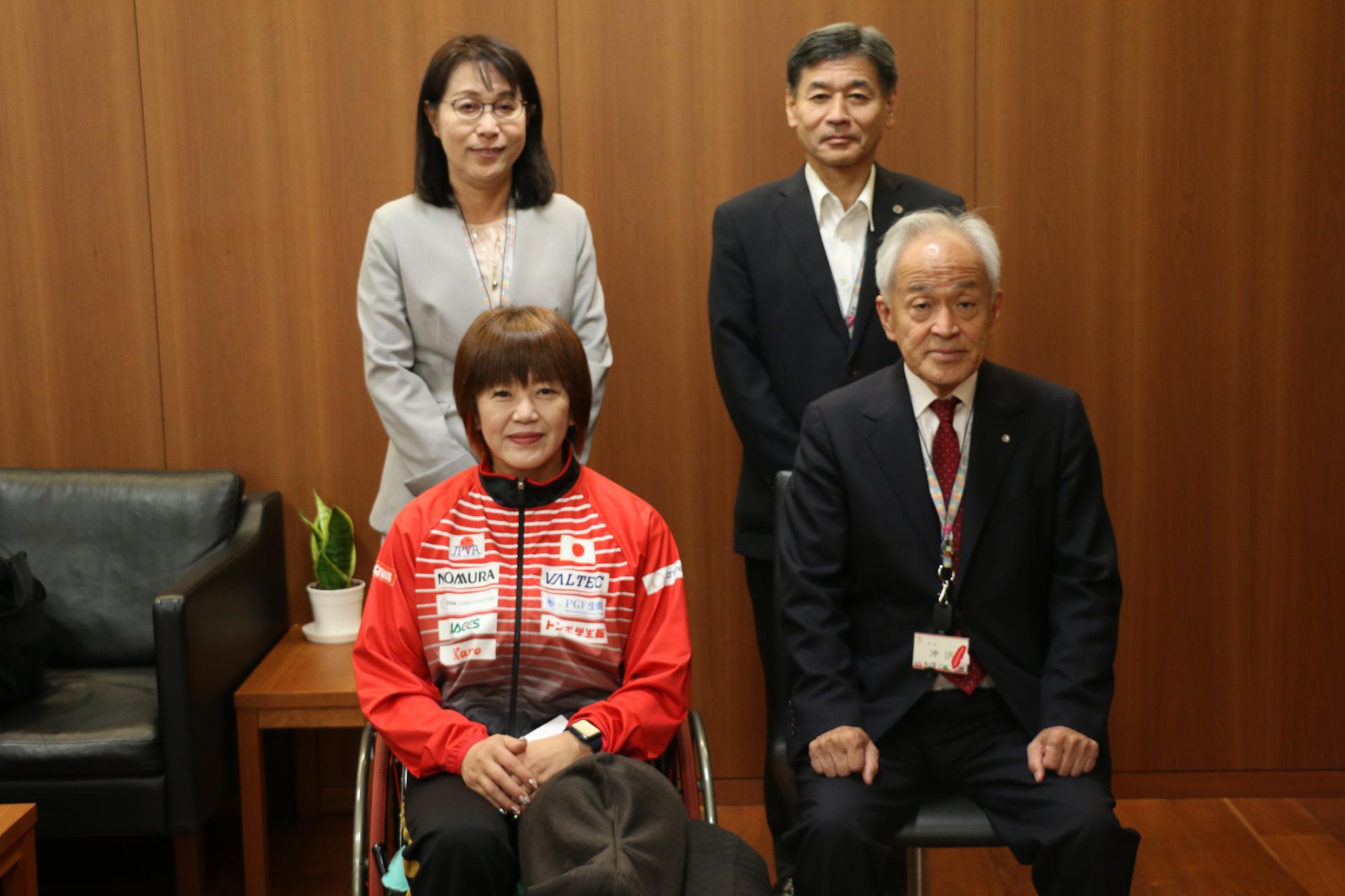表敬訪問（西家選手）
