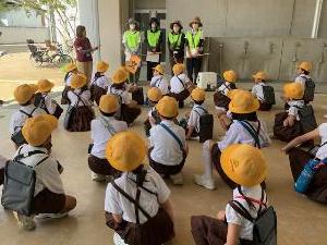 斑鳩小学校まち探検