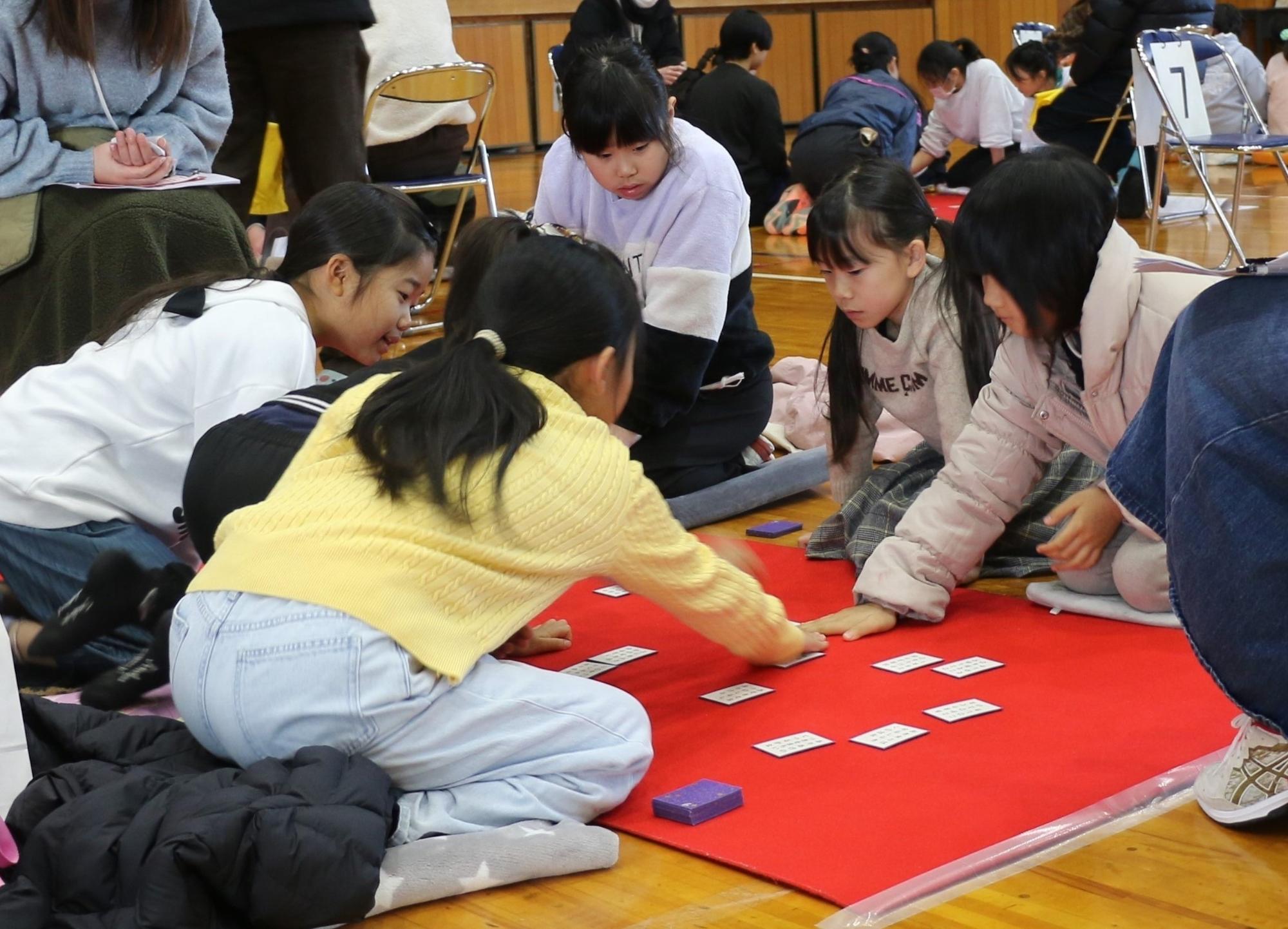 どちらの手が早かったかな!?