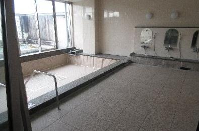 未活用の保健福祉会館浴室