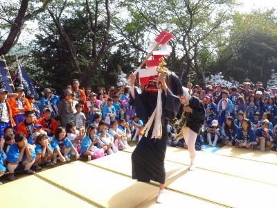 黒岡神社秋季例祭の獅子舞